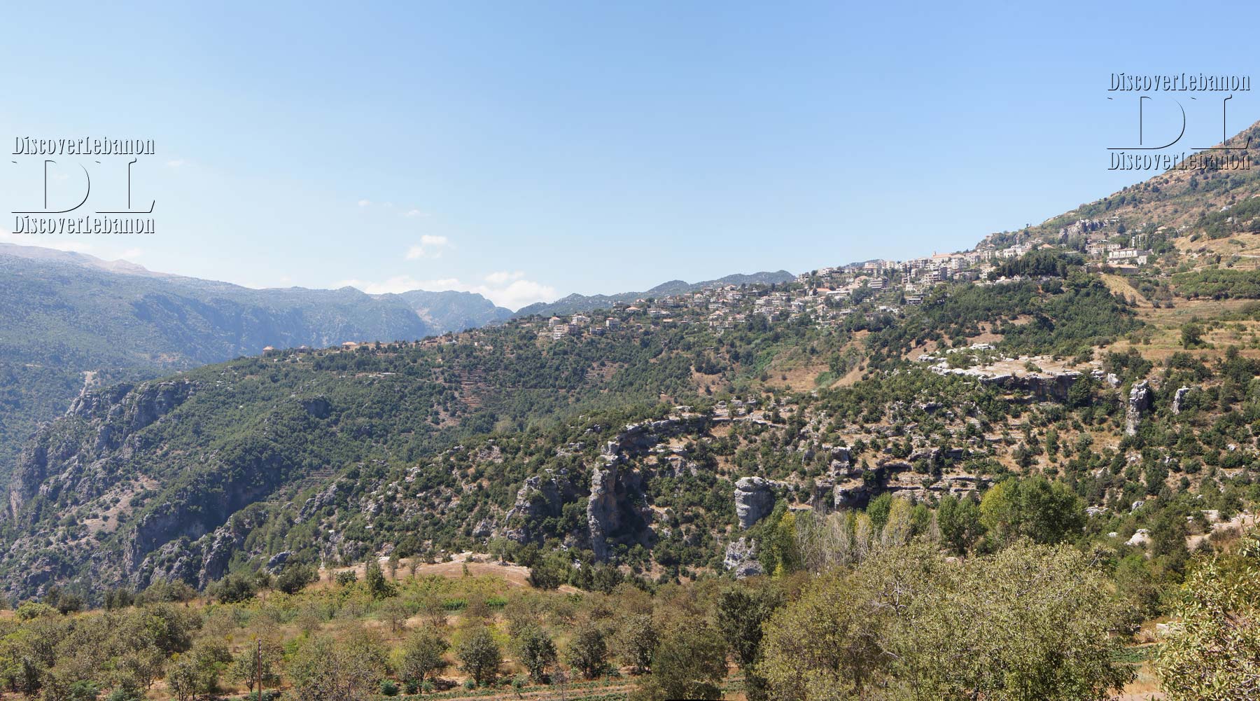 Panorama village of Qartaba, Kartaba rocks