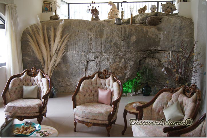 Interior of house in Houb